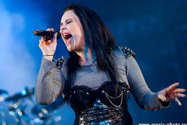 16 марта в неа сцене ДК Ленсовета выступит непревзойденная певица из Финляндии Тарья Турунен.&nbsp;Организаторы концерта в Санкт-Петербурге обещают зрителям невероятное зрелище.