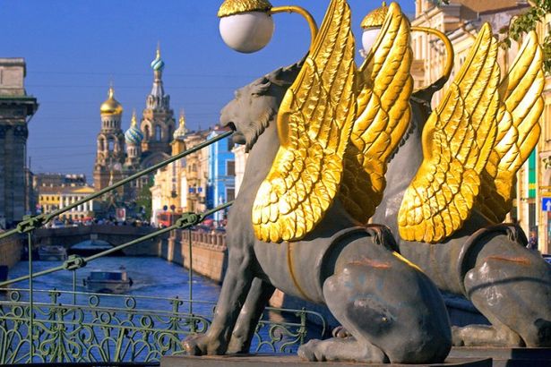 u0421u043eu043bu043du0446u0435 u0432u0435u0440u043du0443u043bu043eu0441u044c u0432 u041fu0435u0442u0435u0440u0431u0443u0440u0433!