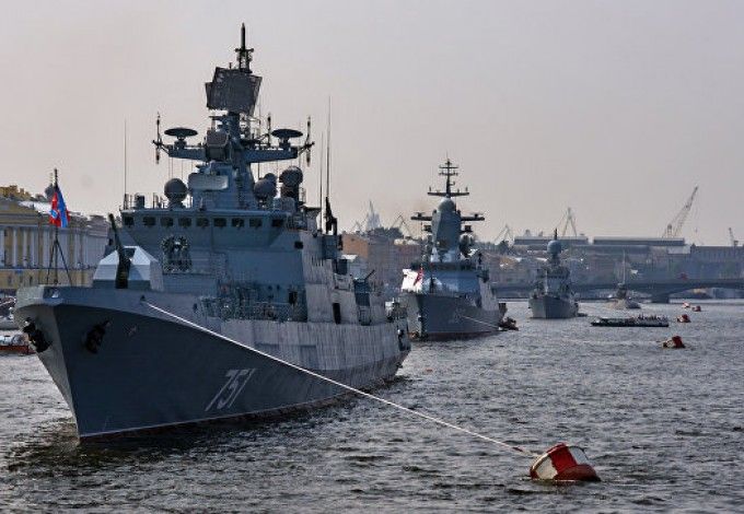 u0412u043bu0430u0434u0438u043cu0438u0440 u041fu0443u0442u0438u043d u043fu0440u0438u043cu0435u0442 u043fu0430u0440u0430u0434 u0432u043eu0435u043du043du044bu0445 u043au043eu0440u0430u0431u043bu0435u0439