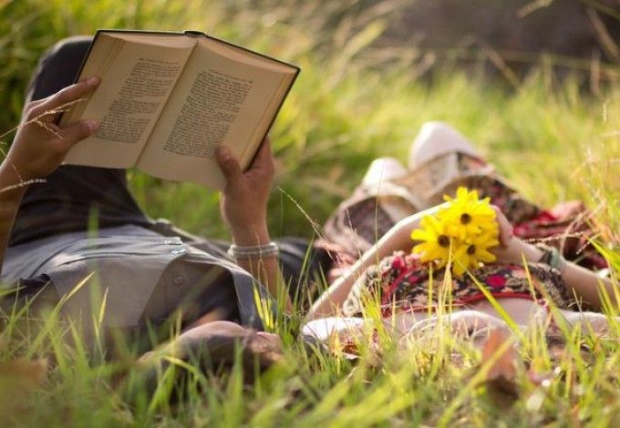 u0411u0438u0431u043bu0438u043eu0442u0435u043au0430 u043fu043eu0434 u043eu0442u043au0440u044bu0442u044bu043c u043du0435u0431u043eu043c u043fu043eu044fu0432u0438u043bu0430u0441u044c u043du0430 u0415u043bu0430u0433u0438u043du043eu043c u043eu0441u0442u0440u043eu0432u0435