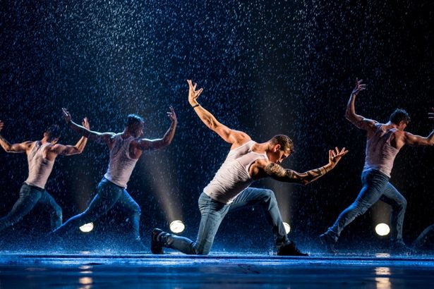 u0428u043eu0443 u043fu043eu0434 u0434u043eu0436u0434u0435u043c