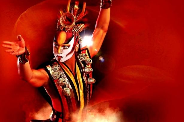 Cirque du Soleil u0441u043du043eu0432u0430 u0432 u0421u0430u043du043au0442-u041fu0435u0442u0435u0440u0431u0443u0440u0433u0435