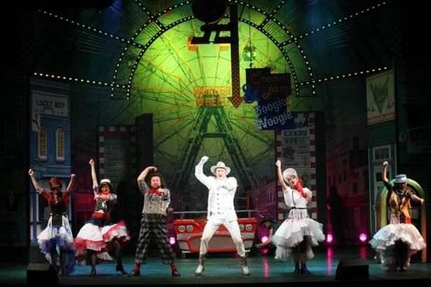 В Театре Комедии имени Н. П. Акимова пройдет мюзикл для всей семьи «Крем, джем & Буги-Вуги» от&nbsp;компании «ЛУНА-Продакшн», создателей нашумевшего мюзикла «Мама-Кот».&nbsp;