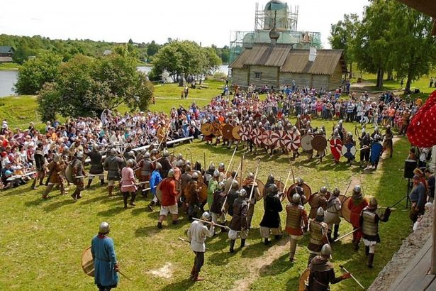 u0424u0435u0441u0442u0438u0432u0430u043bu044c u00abu0421u0442u0430u0440u0430u044f u041bu0430u0434u043eu0433u0430 u2013 u043fu0435u0440u0432u0430u044f u0441u0442u043eu043bu0438u0446u0430 u0420u0443u0441u0438u00bb