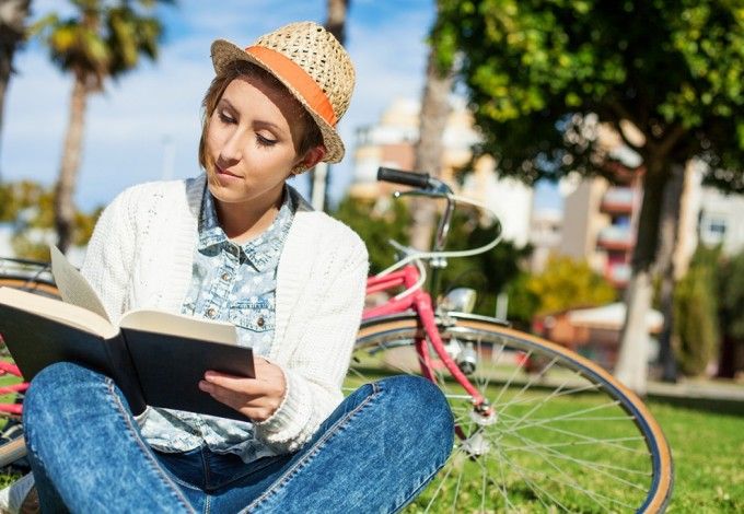 u0411u0438u0431u043bu0438u043eu0442u0435u043au0430 u0431u0435u0441u043fu043bu0430u0442u043du043e u0434u043eu0441u0442u0430u0432u0438u0442 u043au043du0438u0433u0438 u043du0430 u0434u043eu043c