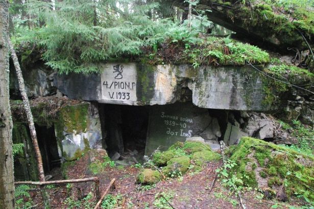 u0412u043eu0435u043du043du043e-u0438u0441u0442u043eu0440u0438u0447u0435u0441u043au0438u0435 u043cu0435u0441u0442u0430 u041bu0435u043du0438u043du0433u0440u0430u0434u0441u043au043eu0439 u043eu0431u043bu0430u0441u0442u0438