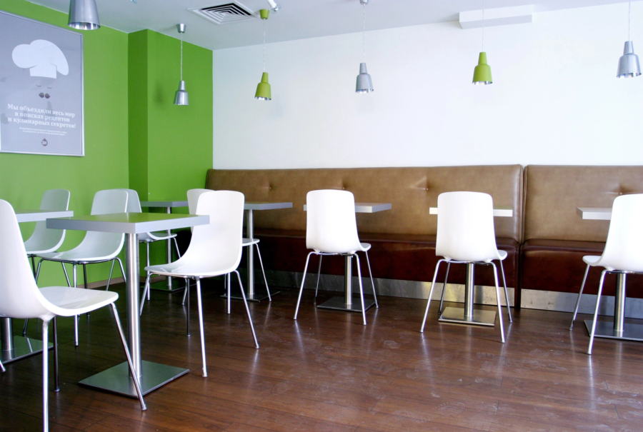 В утренней спешке не всегда есть время и желание готовить завтрак дома. К счастью, Петербург располагает большим количеством мест, где можно вкусно и недорого позавтракать. Подборка заведений с эконом-завтраками от Питер Online: