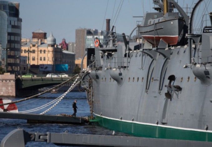 u0412 u041fu0435u0442u0435u0440u0431u0443u0440u0433u0435 u043fu043eu044fu0432u0438u0442u0441u044f u0435u0449u0451 u043eu0434u043du0430 u00abu0410u0432u0440u043eu0440u0430u00bb