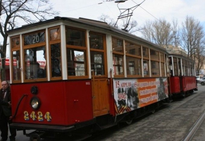 u00abu0422u0440u0430u043cu0432u0430u0439 u043du0430u0441u043bu0435u0434u0438u044fu00bb u043fu0440u043eu0435u0434u0435u0442 u043fu043e u041fu0435u0442u0435u0440u0431u0443u0440u0433u0443