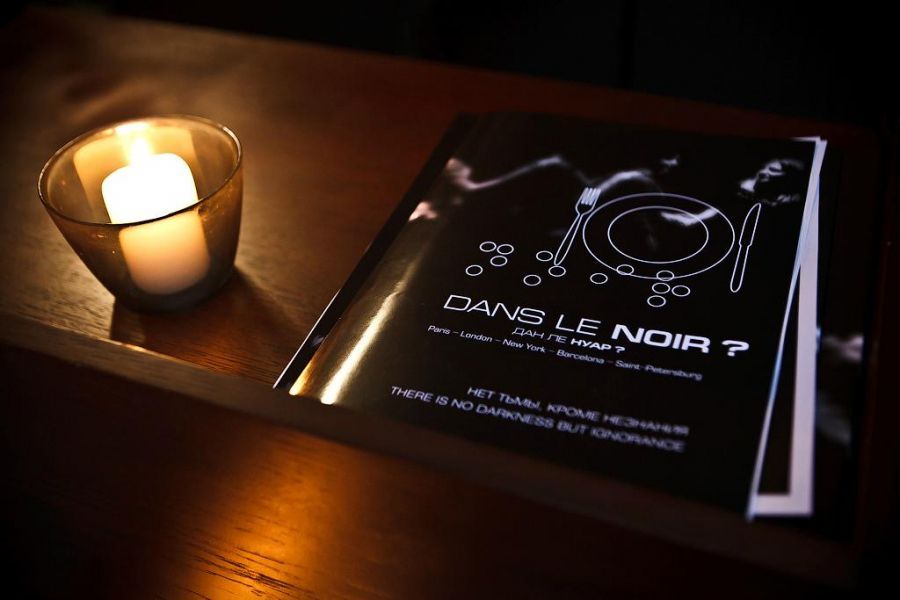 Посмотреть на звезды, прогуляться по красивому парку или загадать желание у волшебного памятника – подборка мест для влюбленных. Куда отправиться в Санкт-Петербурге в места полные романтики с любимой девушкой/парнем.