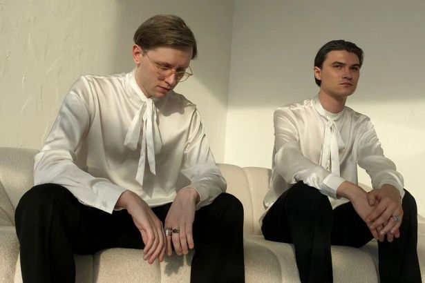 25 марта инди-поп группа «Буерак» выступит в Петербургском клубе Aurora Concert hall.