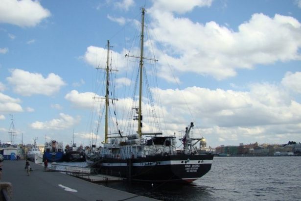 u00abu042eu043du044bu0439 u0411u0430u043bu0442u0438u0435u0446u00bb u0437u0430u043cu0435u043du0438u0442 Tre Kronor