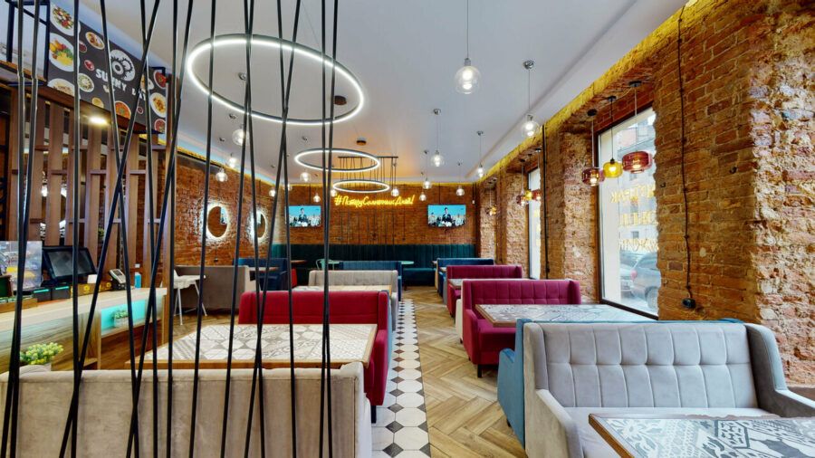 В утренней спешке не всегда есть время и желание готовить завтрак дома. К счастью, Петербург располагает большим количеством мест, где можно вкусно и недорого позавтракать. Подборка заведений с эконом-завтраками от Питер Online: