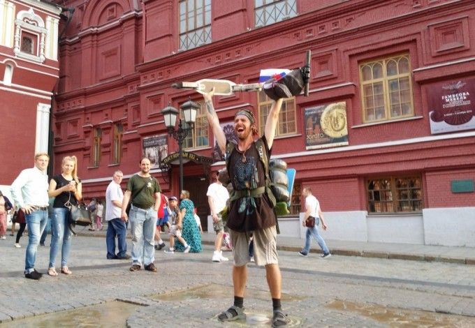 u041fu0435u0442u0435u0440u0431u0443u0440u0436u0435u0446 u0434u043eu0435u0445u0430u043b u0434u043e u041cu043eu0441u043au0432u044b u043du0430 u0441u0430u043cu043eu043au0430u0442u0435