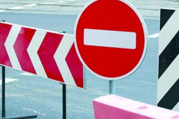 u0412 u0446u0435u043du0442u0440u0435 u041fu0435u0442u0435u0440u0431u0443u0440u0433u0430 u043fu0435u0440u0435u043au0440u043eu044eu0442 u0434u0432u0438u0436u0435u043du0438u0435