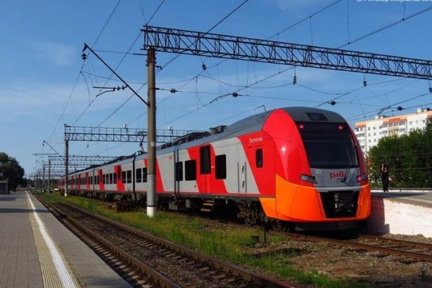 u0411u0438u043bu0435u0442u044b u043du0430 u00abu041bu0430u0441u0442u043eu0447u043au0443u00bb u0432 u0412u0435u043bu0438u043au0438u0439 u041du043eu0432u0433u043eu0440u043eu0434 u043fu0440u043eu0434u0430u044eu0442 u0437u0430 237 u0440u0443u0431u043bu0435u0439