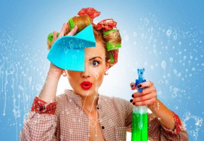 Новое слово, которое значит услуги уборки в доме, офисе и где угодно ещё. В отличии от заявлений в рекламе модных немецких пылесосов, клининговый сервис действительно может сделать из уборки праздник. Цены на услуги начинаются от 1000 рублей, но они с лихвой окупаются сэкономленным временем.