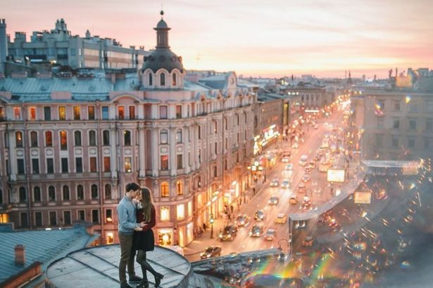 u0422u041eu041f-10 u043du0435u043eu0431u044bu0447u043du044bu0445 u043fu043eu0434u0430u0440u043au043eu0432 u043fu0435u0442u0435u0440u0431u0443u0440u0436u0446u0443 u043du0430 u043bu044eu0431u043eu0439 u043fu0440u0430u0437u0434u043du0438u043a