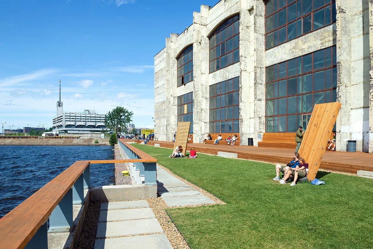 Общественное пространство Севкабель Порт в Санкт-Петербурге. Сол