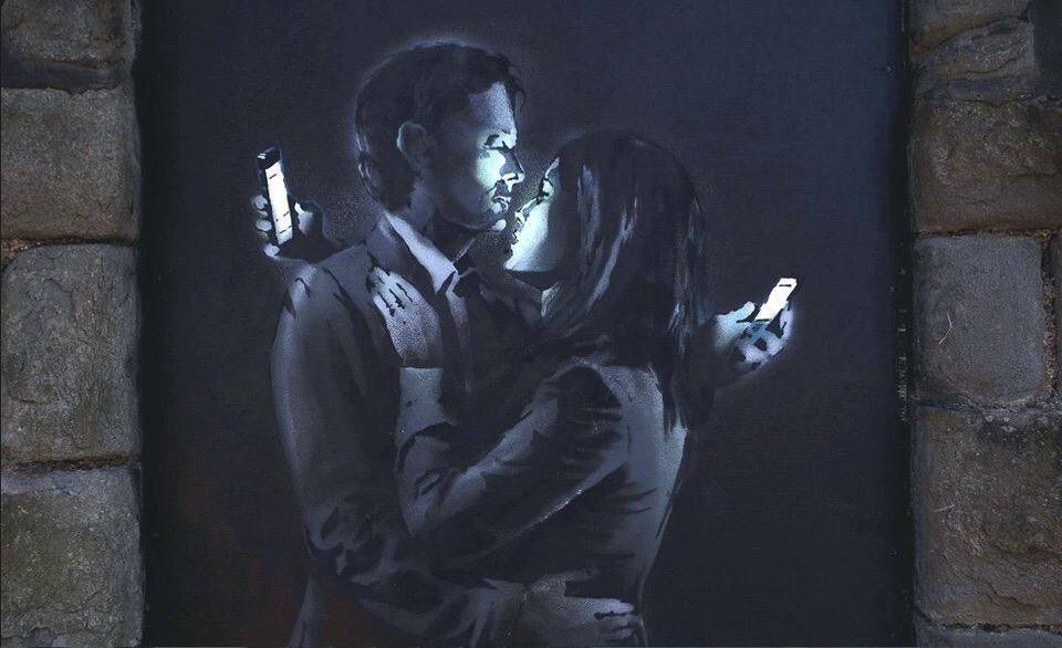 Кофейня&nbsp;WELCOME COFFEE, находящаяся прямо в здании Гостиного двора, запустила необычную акцию. Организаторы предлагают бесплатный кофе тем, кто удалит 10 друзей со своей страницы Вконтакте или Фейсбуке и отправит скриншоты «до и после» кураторам акции. Чашечку бодрящего напитка получит не только выполнивший условия, но и его друг.