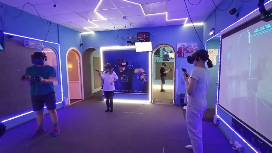 VRLocator премиальный VR-клуб для праздников