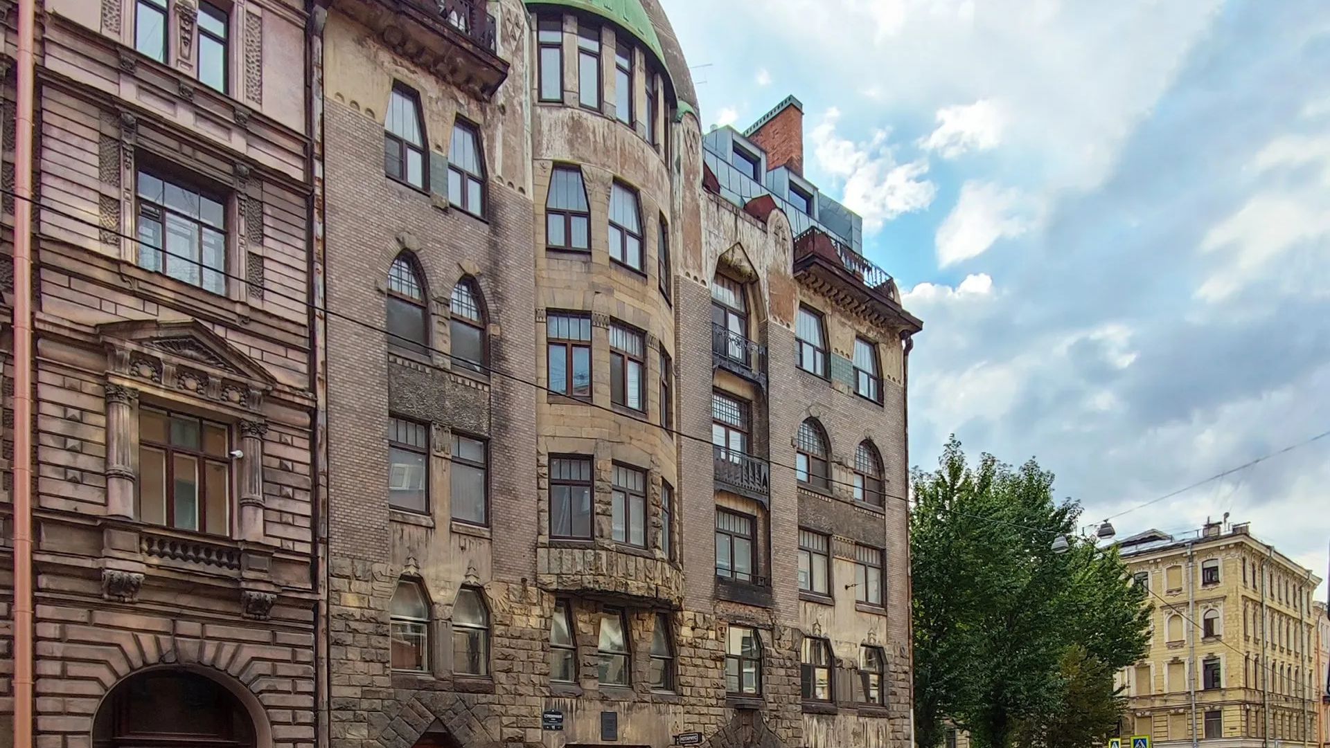 ЦЛВС Парнас — крытый каток в Выборгском районе