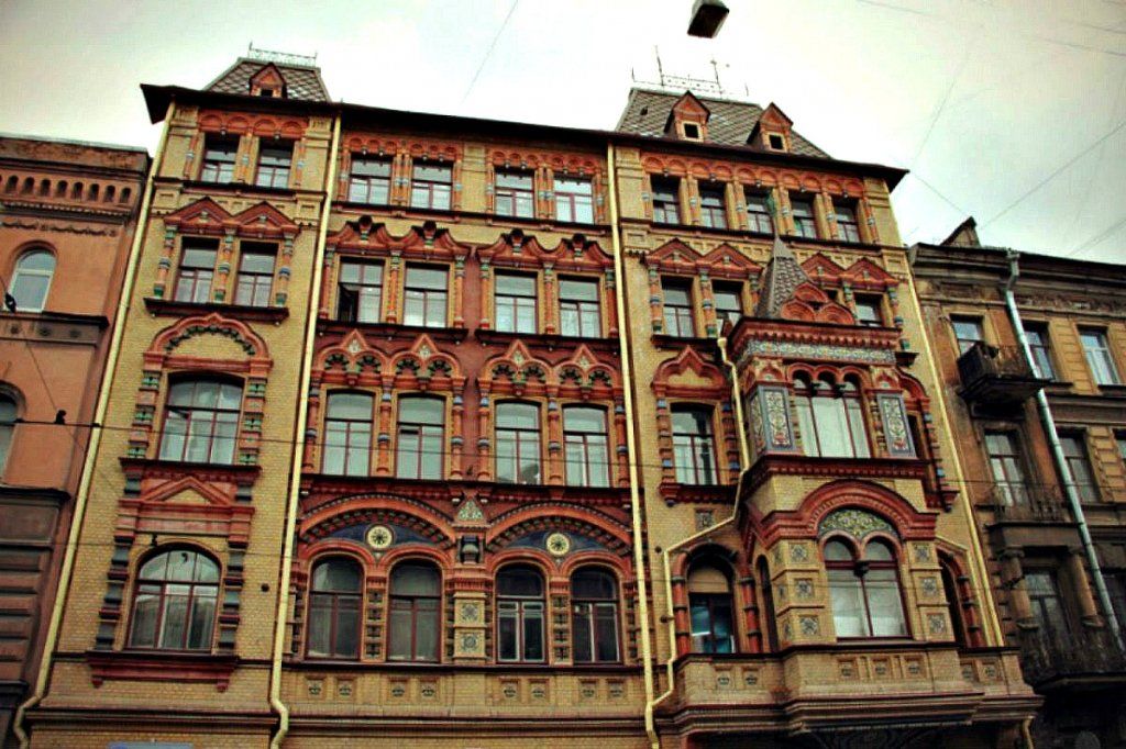 Доходный дом Никонова на Колокольной улице — неорусский стиль