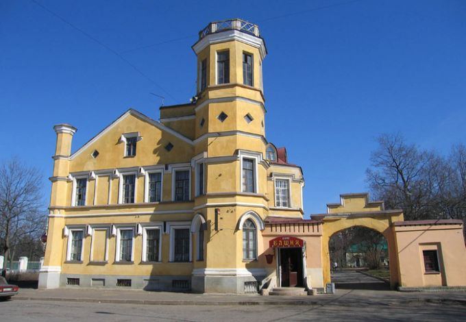 119660946 Petergof_nov_dom_Truvellera_18042005
