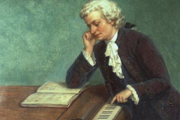 u041au043eu043du0446u0435u0440u0442 u00abu041cu043eu0446u0430u0440u0442u00bb u043du0430 u043fu043bu043eu0449u0430u0434u0438 u041bu0435u043du0438u043du0430