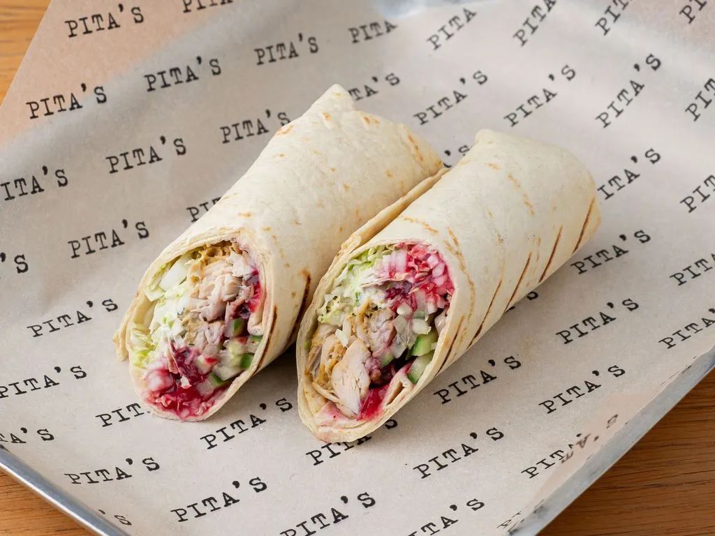Авторская шаверма Pita's в фирменной упаковке