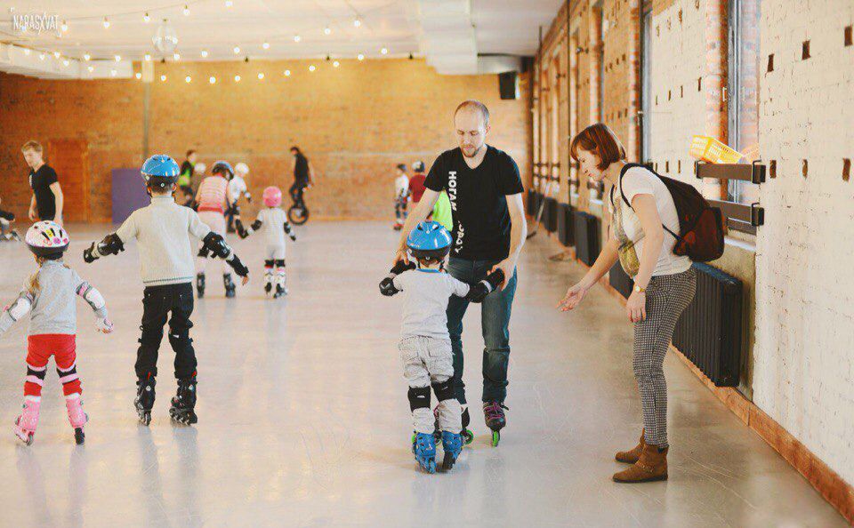 u0411u0435u0441u043fu043bu0430u0442u043du0430u044f u0440u043eu043bu043bu0435u0440-u0448u043au043eu043bu0430 u0434u043bu044f u0434u0435u0442u0435u0439 u0438 u0432u0437u0440u043eu0441u043bu044bu0445