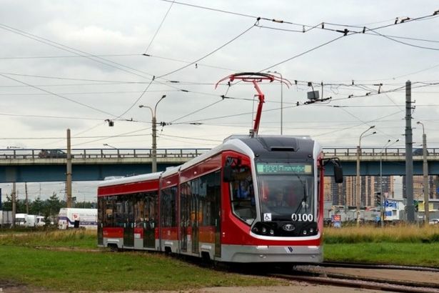 u0414u0432u0443u0445u043cu0438u043bu043bu0438u043eu043du043du044bu0439 u043fu0430u0441u0441u0430u0436u0438u0440 u0442u0440u0430u043cu0432u0430u044f u00abu0412u0438u0442u044fu0437u044cu00bb u043fu043eu043bu0443u0447u0438u0442 u043fu043eu0434u0430u0440u043eu043a