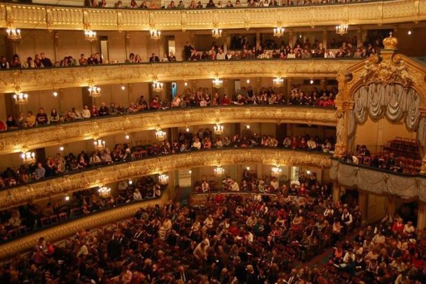 В Петербурге насчитывается более 100&nbsp;театров. Роскошная опера, неповторимый балет и великолепные симфонические концерты самого известного&nbsp;театра Петербурга в ноябре 2017 в подборке от Питер Online: