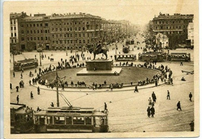  u042du0442u043eu0442 u0434u0435u043du044c u0432 u0438u0441u0442u043eu0440u0438u0438 u0421u0430u043du043au0442-u041fu0435u0442u0435u0440u0431u0443u0440u0433u0430. 23 u043cu0430u044f