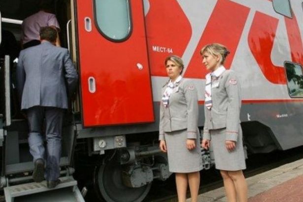 u0414u0432u0443u0445u044du0442u0430u0436u043du044bu0439 u043fu043eu0435u0437u0434 u0431u0443u0434u0435u0442 u0445u043eu0434u0438u0442u044c u0432 u0421u043eu0447u0438