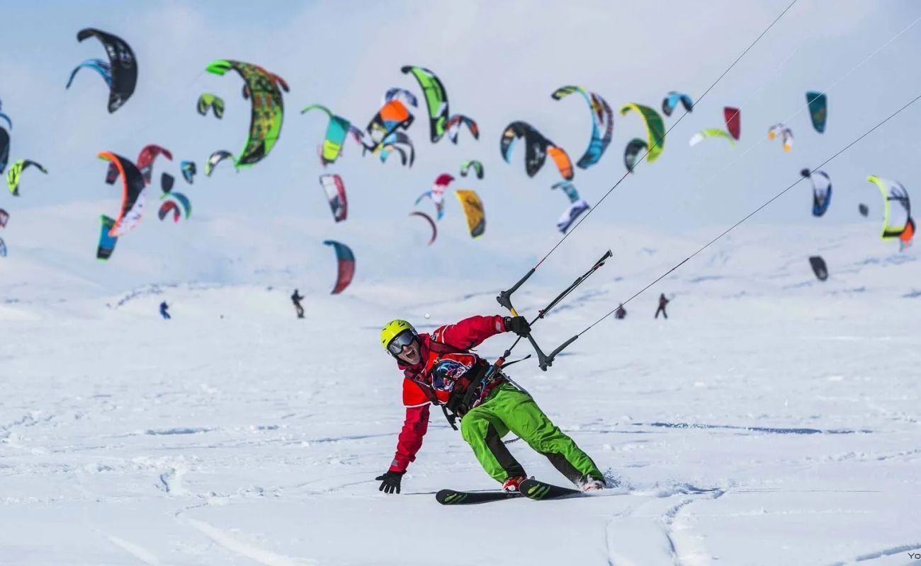 Жители Петербурга могут послушать восхитительную музыку под открытым небом совершенно бесплатно.