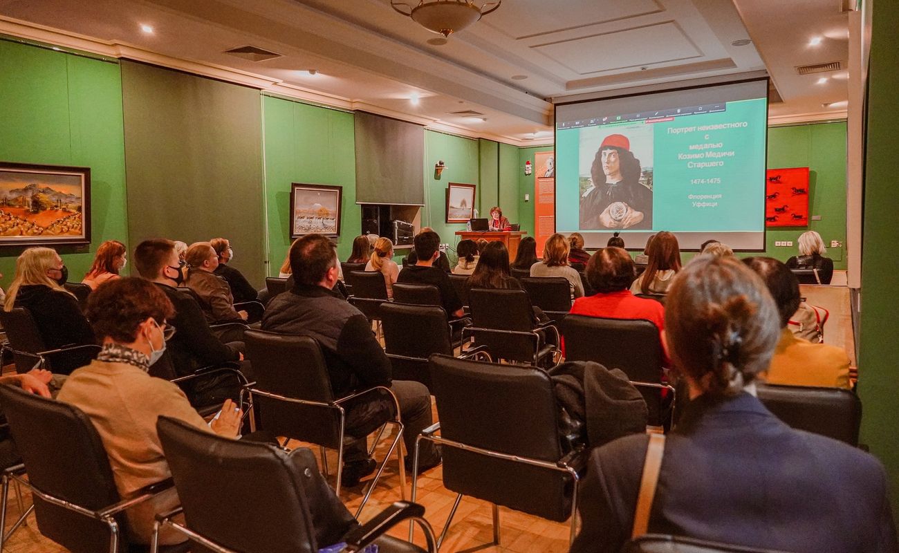 В Эрмитаже проходят интереснейшие лекции о культуре и искусстве Древнего мира, о зарубежном искусстве средневековья и творчестве Клода Моне, Пабло Пикассо и других великих творцах. Можно будет узнать о Западном искусстве, искусстве Востока и даже о творчестве из Китая. Узнать все это петербуржцы могут за символическую плату. Питер Online публикует расписание лекций на ноябрь 2017: