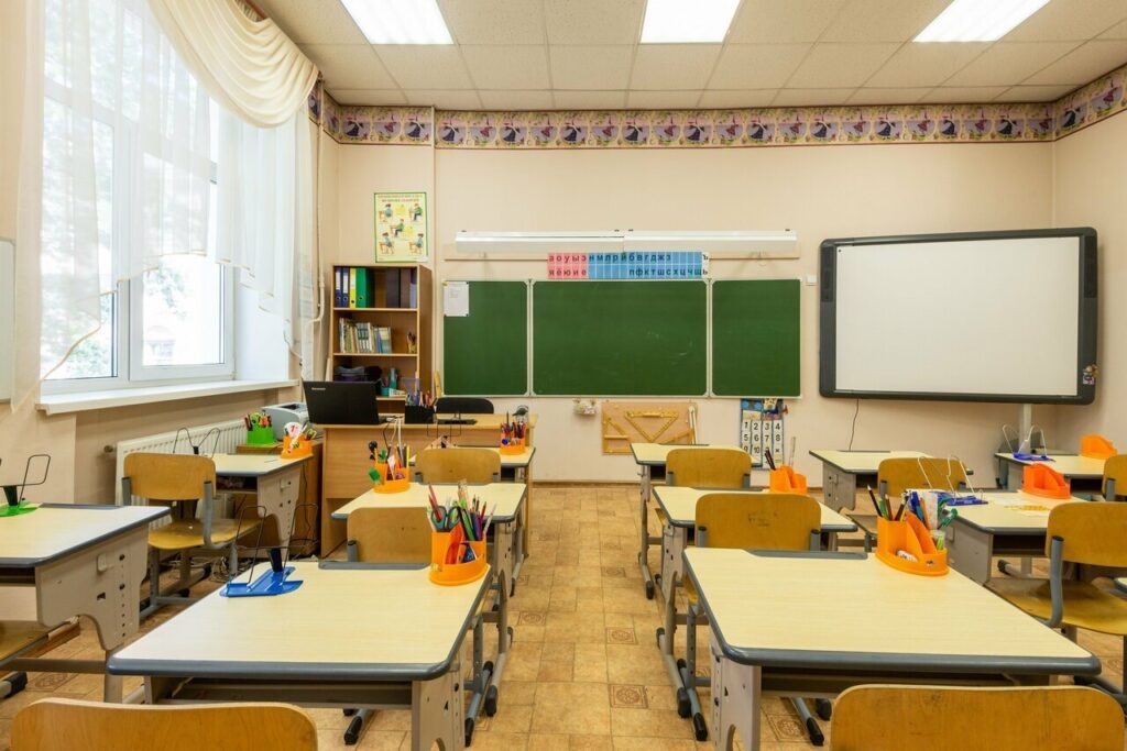 Классная комната в школе «Дипломат» в Адмиралтейском районе