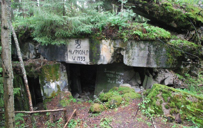 u0412u043eu0435u043du043du043e-u0438u0441u0442u043eu0440u0438u0447u0435u0441u043au0438u0435 u043cu0435u0441u0442u0430 u041bu0435u043du0438u043du0433u0440u0430u0434u0441u043au043eu0439 u043eu0431u043bu0430u0441u0442u0438