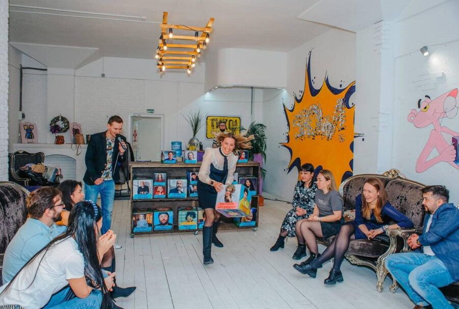 «‎Диванные битвы» от компании Zasov