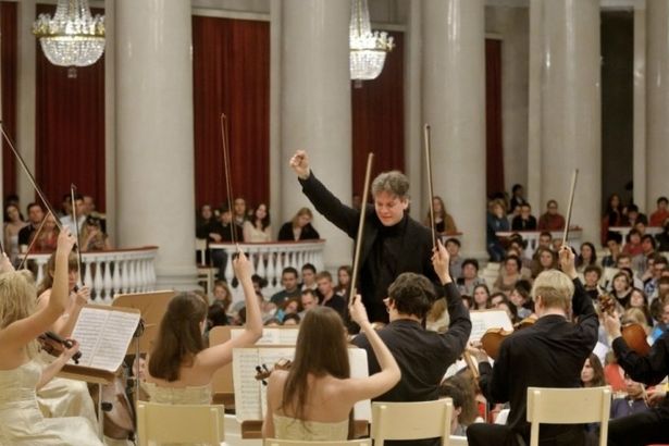 u0412 u041fu043eu043bu0438u0442u0435u0445u043du0438u0447u0435u0441u043au043eu043c u0443u043du0438u0432u0435u0440u0441u0438u0442u0435u0442u0435 u043eu0442u043au0440u044bu0432u0430u0435u0442u0441u044f u041fu0430u0441u0445u0430u043bu044cu043du044bu0439 u0444u0435u0441u0442u0438u0432u0430u043bu044c