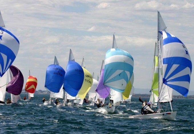 u0423u043du0438u0432u0435u0440u0441u0438u0442u0435u0442 u0432u043fu0435u0440u0432u044bu0435 u043fu0440u043eu0432u0435u0434u0451u0442 u043fu0430u0440u0443u0441u043du0443u044e u0440u0435u0433u0430u0442u0443