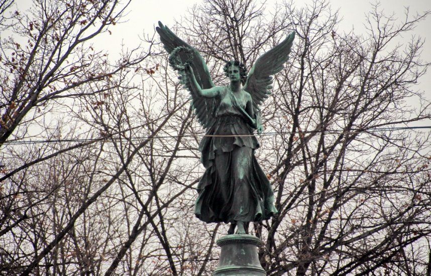 konnohvardejskyj bulvar slava ae667