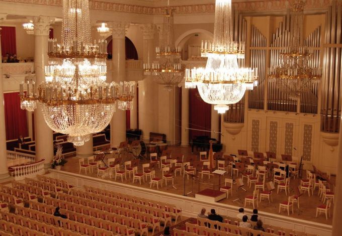 Saint Petersburg_Philharmonia_the_Grand_Hall-2500x1662