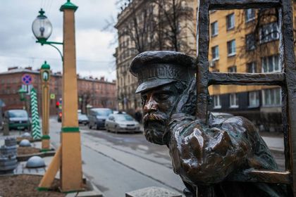 Яркие граффити, автомобиль Элвиса Пресли, гигантский макет Петербурга, столетний парфюм, специи и кофе со всего света, оригинальные вещицы для любовных утех — и это далеко не все интересности из этих необычных музеев. Большой список всех занимательных музеев и выставок Петербурга, которые понравятся как гостям, так и жителям города.