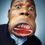 Петербуржец Альберт Османов попал в Книгу рекордов России, открыв рот на 8,35 см. Необычное достижение зафиксировано официально.