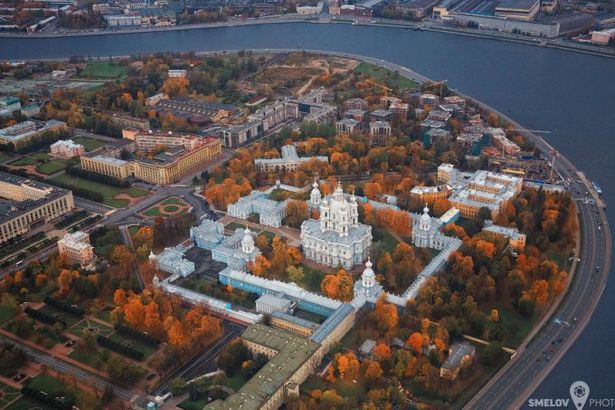 u041eu0441u0435u043du043du0438u0439 u043cu0430u0440u0448u0440u0443u0442 u043fu043e u041fu0435u0442u0435u0440u0431u0443u0440u0433u0443: u0446u0435u043du0442u0440. u0427u0430u0441u0442u044c II