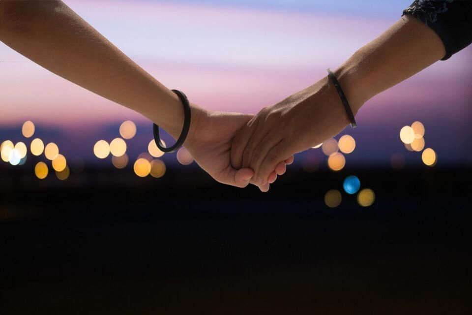 Тренинг-центр, специализирующийся на сексуальном образовании для женщин по запросам прекрасного пола решил организовать авторский тренинг «Как научить мужчину сексу». Организаторы&nbsp;разработали специальную методику, по&nbsp;которой любая женщина сможет донести до&nbsp;своего партнера все тонкости женских оргазмов.