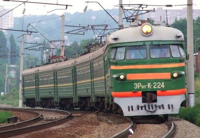 u0414u043bu044f u0434u0430u0447u043du0438u043au043eu0432 u0432u0432u0435u043bu0438 u0430u0431u043eu043du0435u043cu0435u043du0442 u043du0430 u043fu0440u043eu0435u0437u0434 u0432 u044du043bu0435u043au0442u0440u0438u0447u043au0430u0445