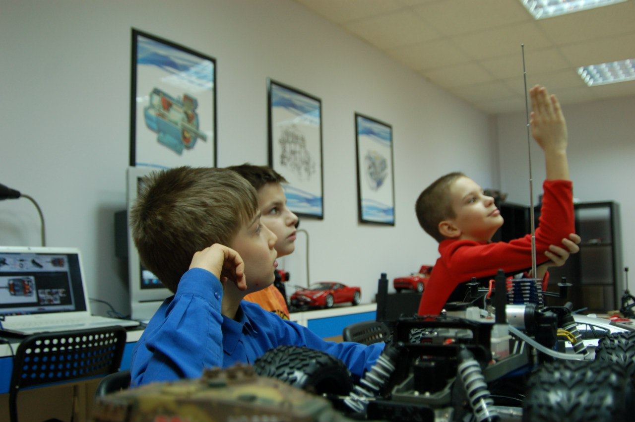 Урок 3D-моделирования в школе робототехники StartJunior в Санкт-Петербурге